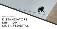 I Distanziatori Mini DM di Eterno Ivica sul dehors di una pizzeria I Distanziatori Mini DM di Eterno Ivica sul dehors di una pizzeria