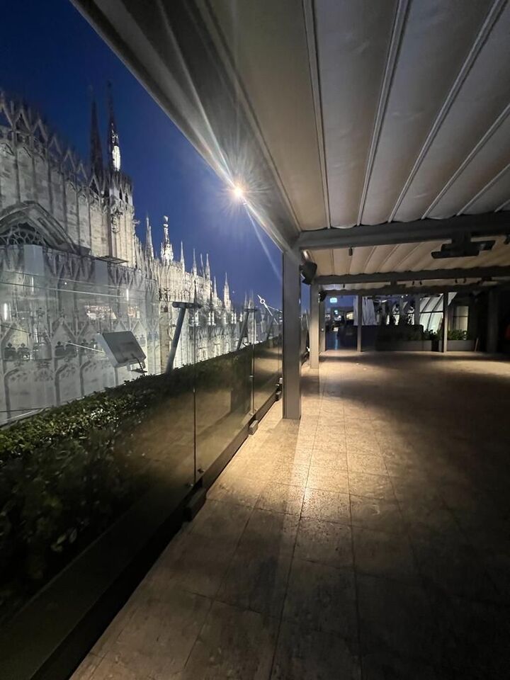 The restoration of the Rinascente terrace in Piazza Duomo in Milan