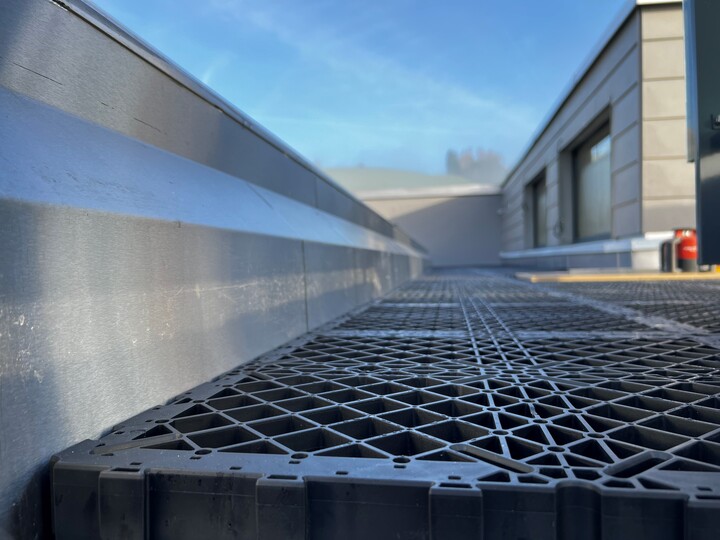 Pedestal Prime® supports complete a wonderful rooftop 